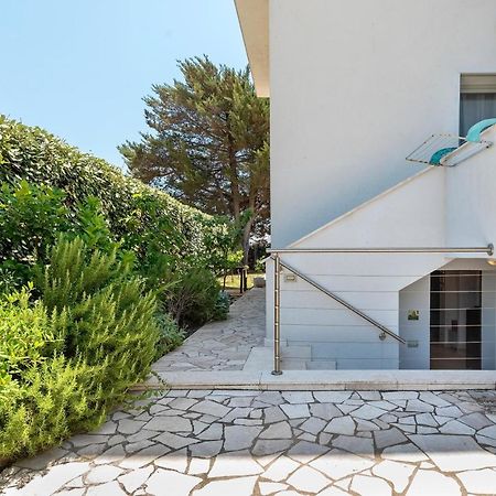 Charming Seafront Apartment With Garden And Patio Fertilia Exteriér fotografie