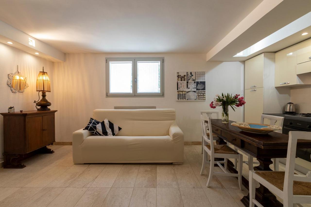 Charming Seafront Apartment With Garden And Patio Fertilia Exteriér fotografie